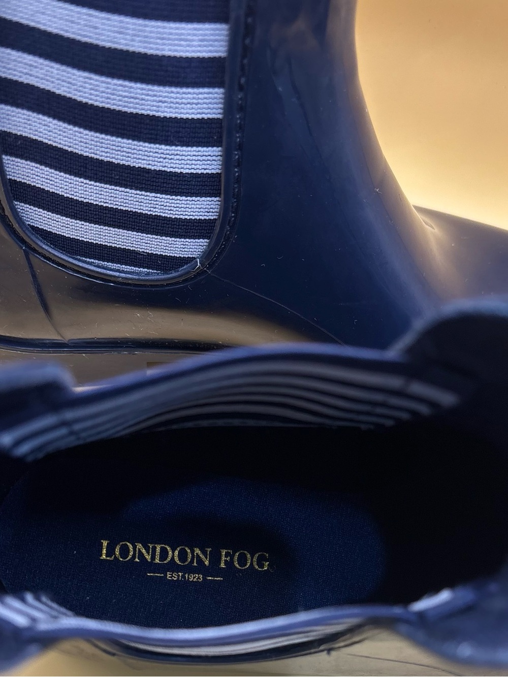 London Fog Women’s Size 9 Navy Piccadilly Chelsea Puddle Rain Weatherproof Boots - Picture 6 of 8